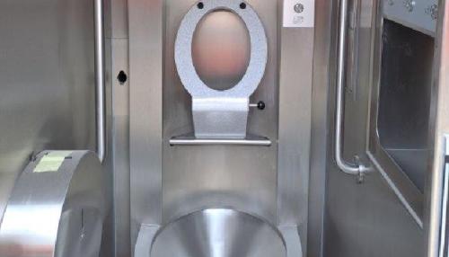 So sehen öffentliche Toiletten in Köln von innen aus. Foto: AWB