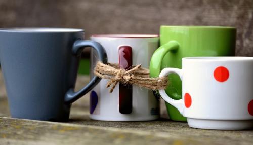 Das WG-Leben ist wie eine Familie. Foto: congerdesign / Pixabay