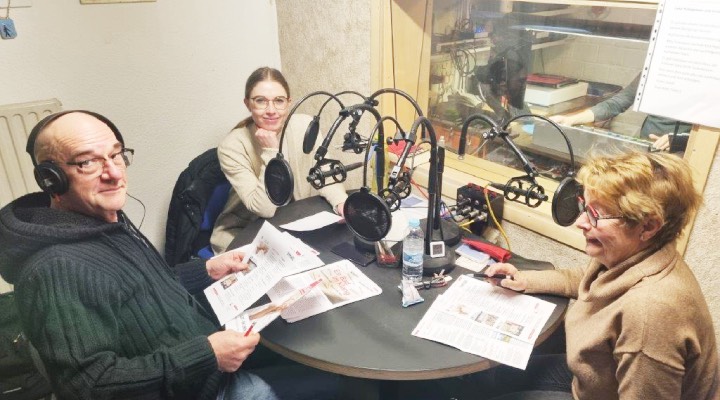 Das Team des ATZ produziert regelmäßig neue Beiträge zum Hören. Foto: © Lars Germann